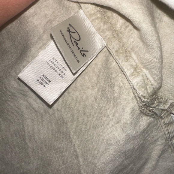 Rails Ruthie Top Sage Acid Wash NWT - Picture 6 of 11